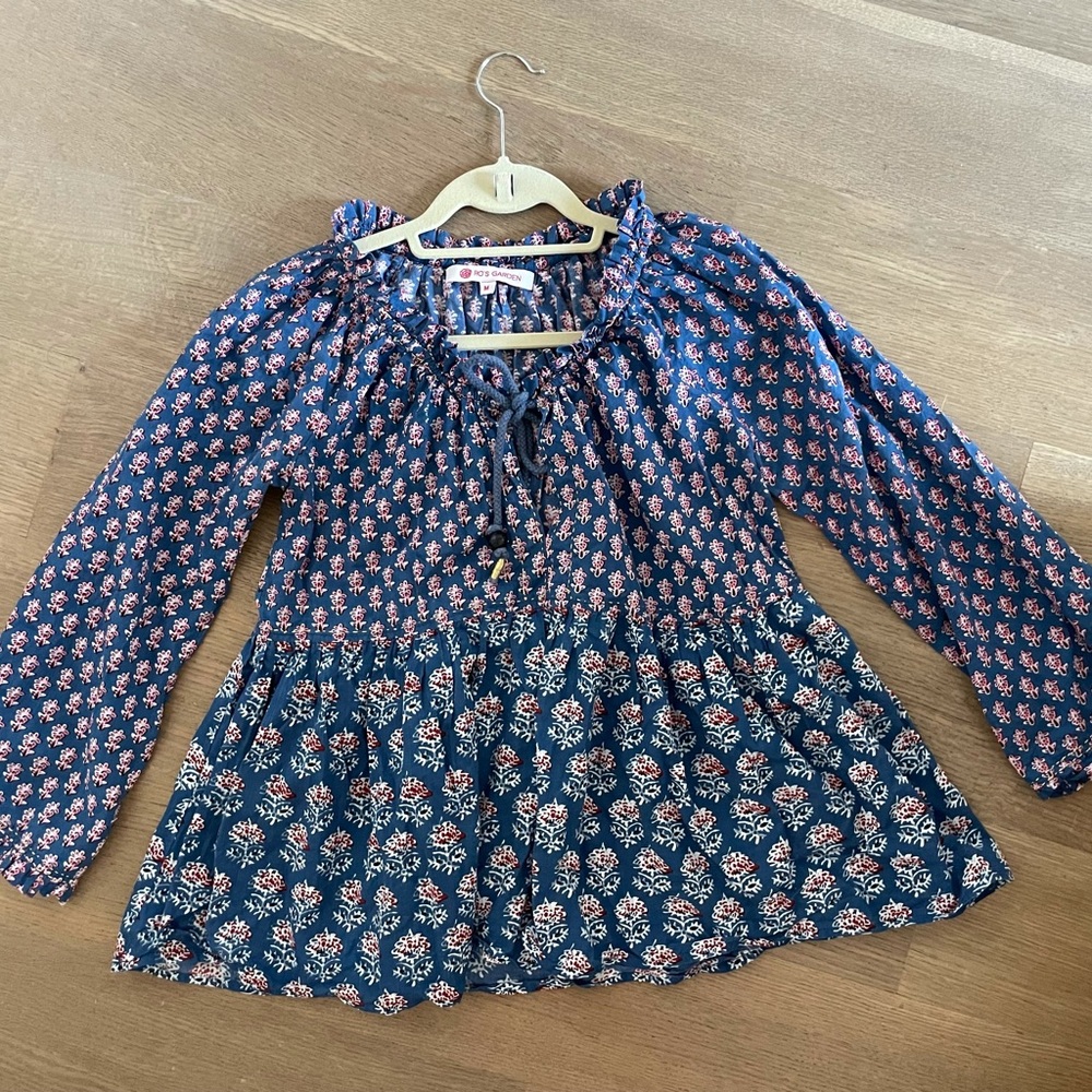 Ro’s Garden Peplum BOHO long sleeved top.